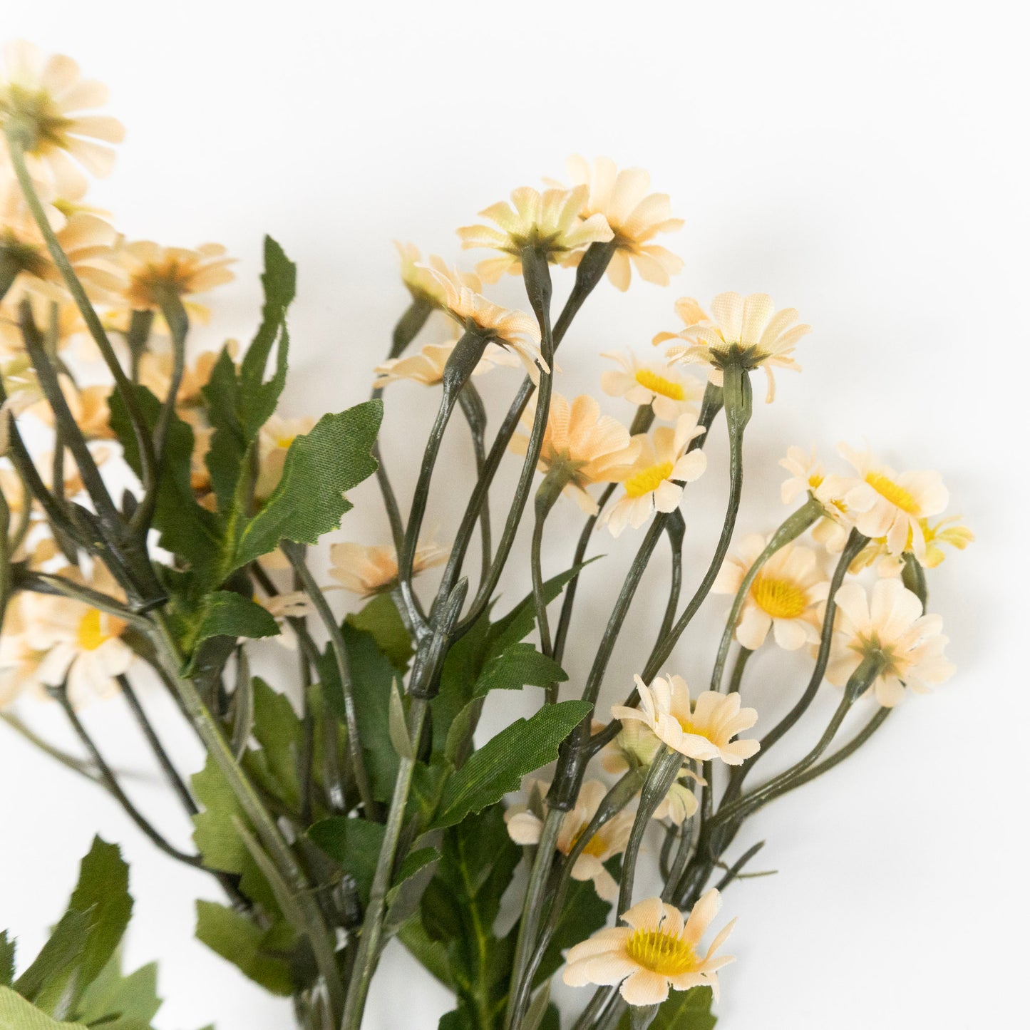 artificial chamomile flower