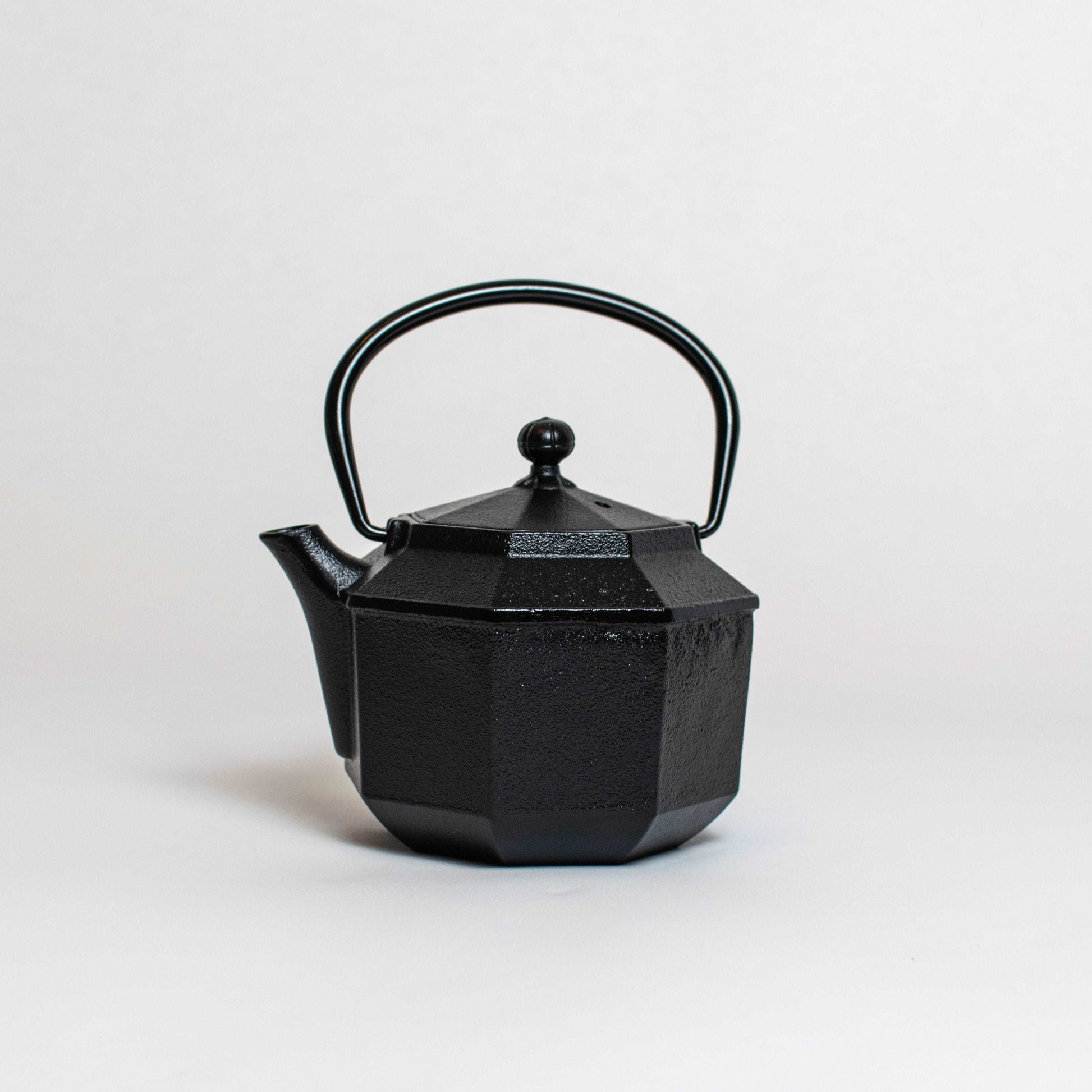 cast iron teapot