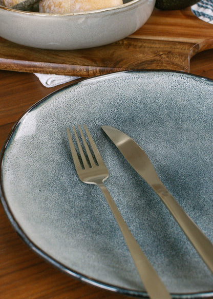 stoneware dining plate